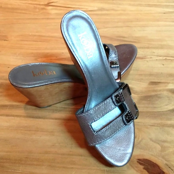 Kooba Wedge Slides - Picture 5 of 6